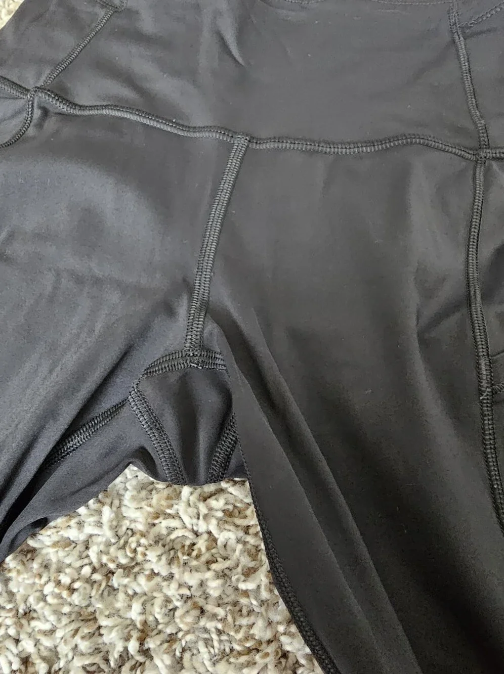 Lululemon Black High-Waist Active Leggings with Side Pockets Size 6 |no 32